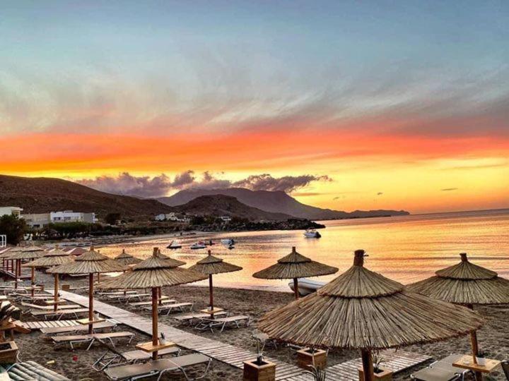 Molos Beach Rooms Kíssamos Exteriér fotografie